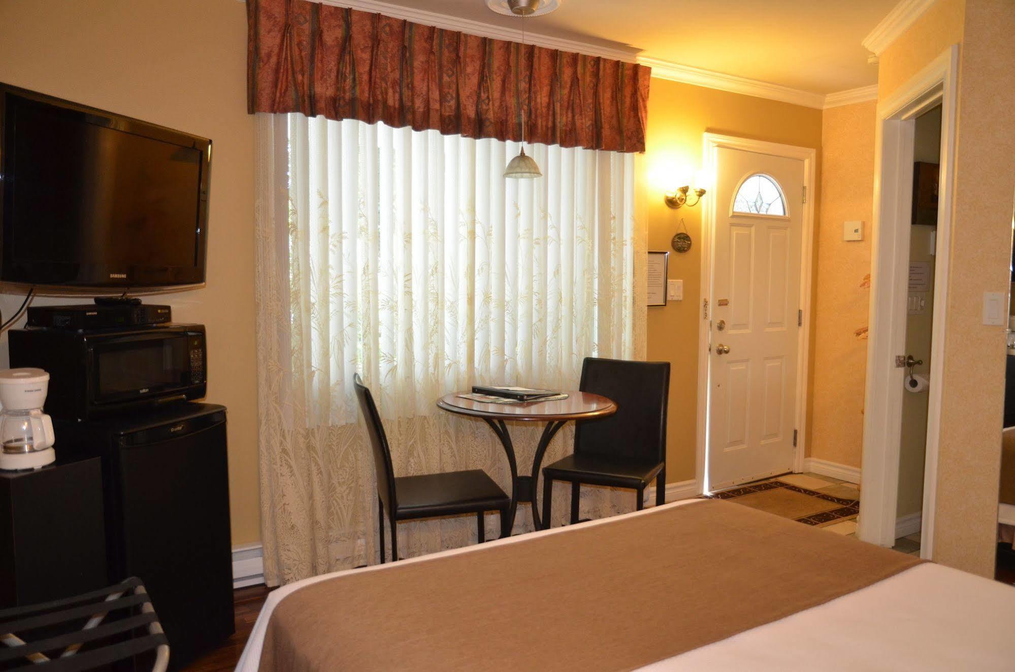 Motel Derfal ルパンティニー エクステリア 写真
